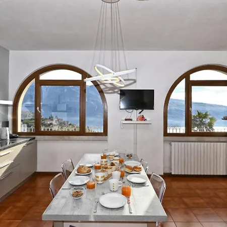 Apartment Armonia - Theater